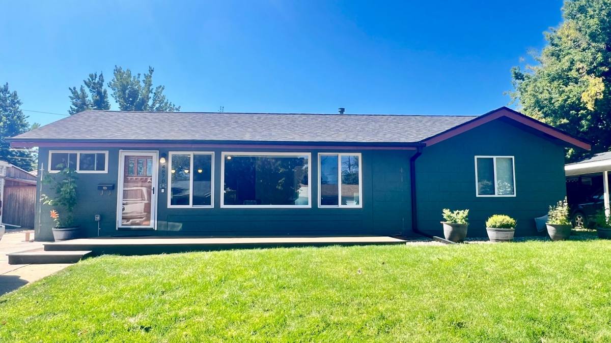 House for rent at 4870 E Kansas Dr, Denver, CO 80246