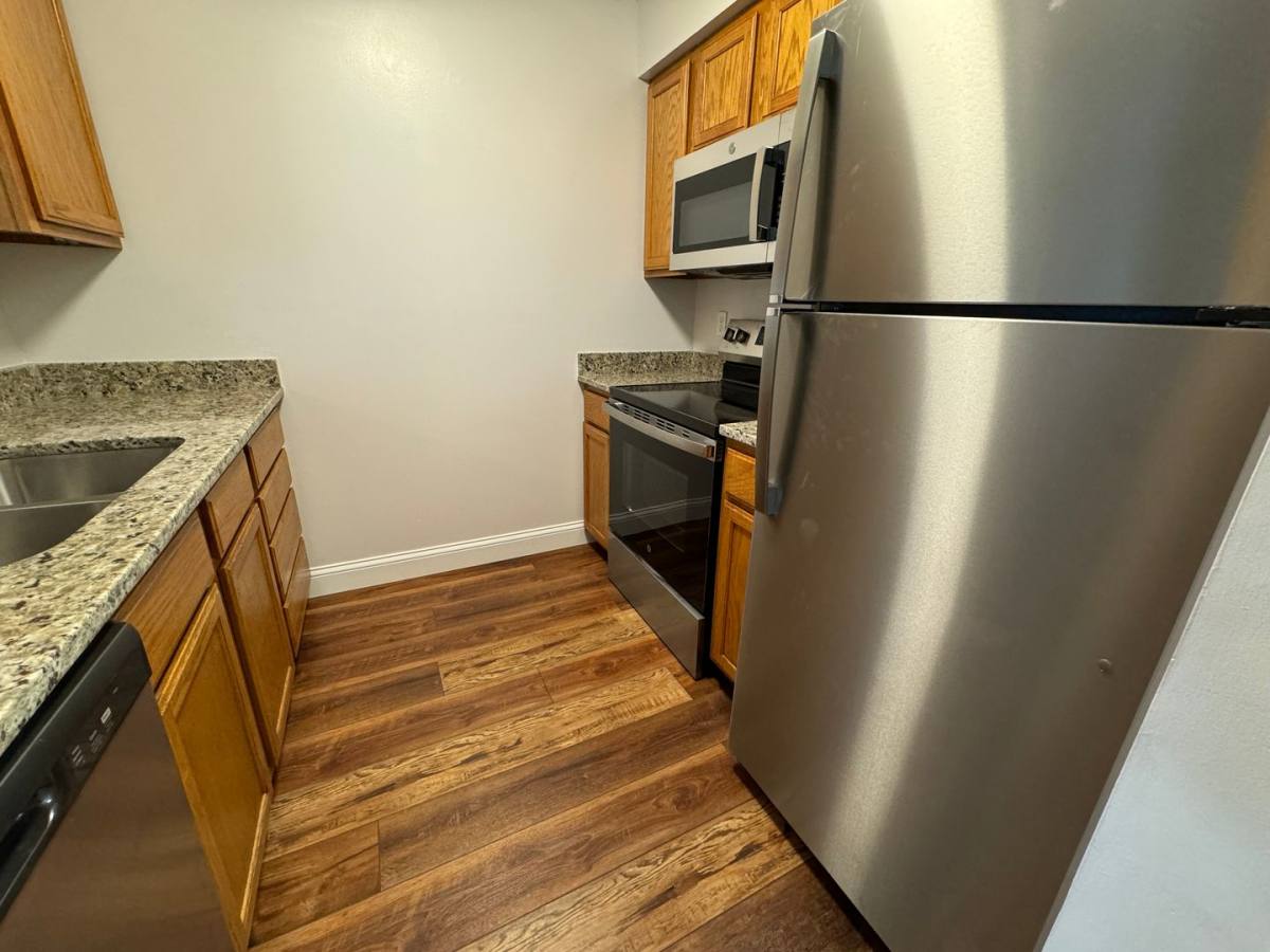 Apartment for rent at 621 Gateway Court, Lawrence, KS 66049