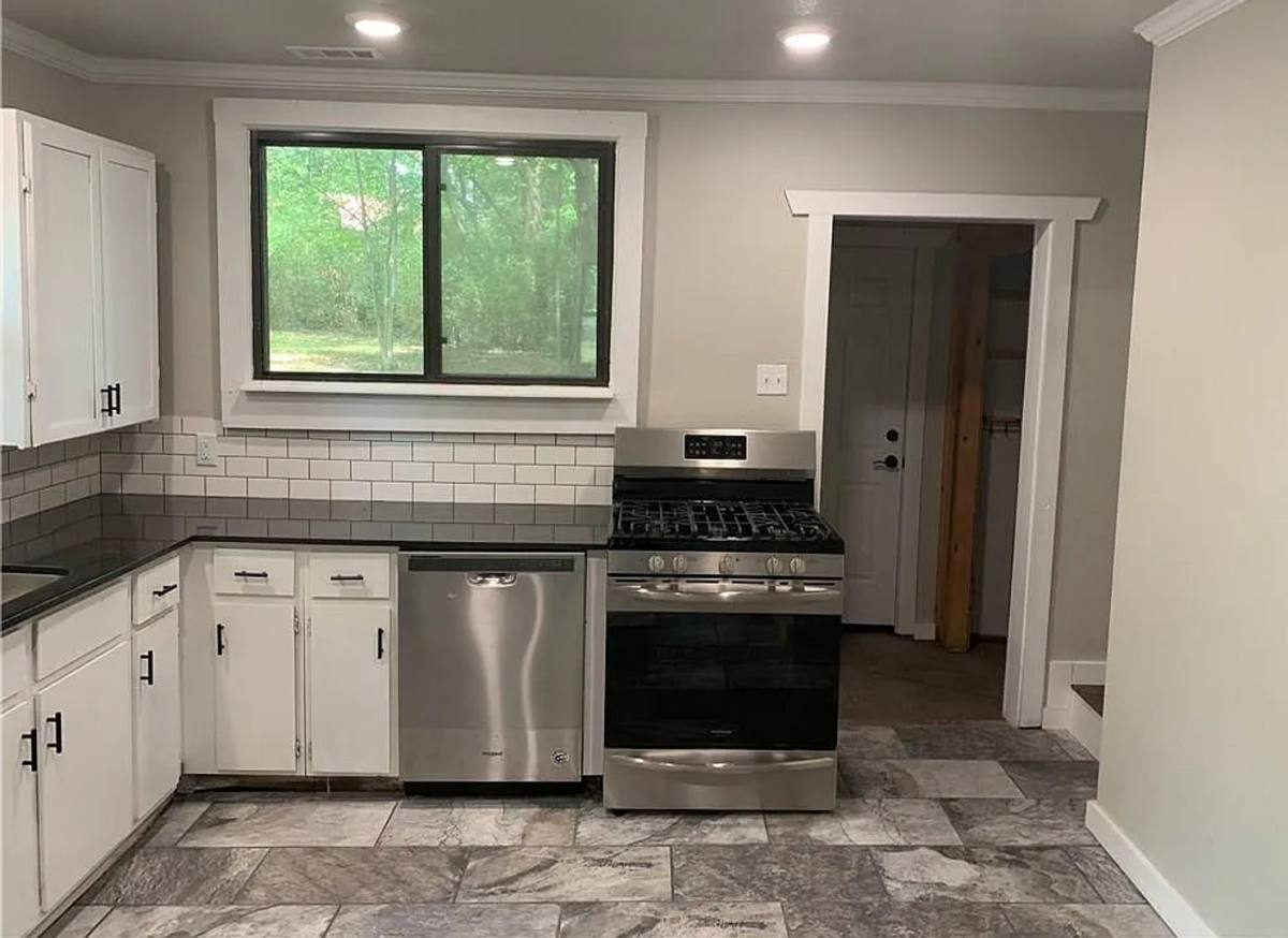 Apartment for rent at 52 Wilson St, Farmington, AR 72730