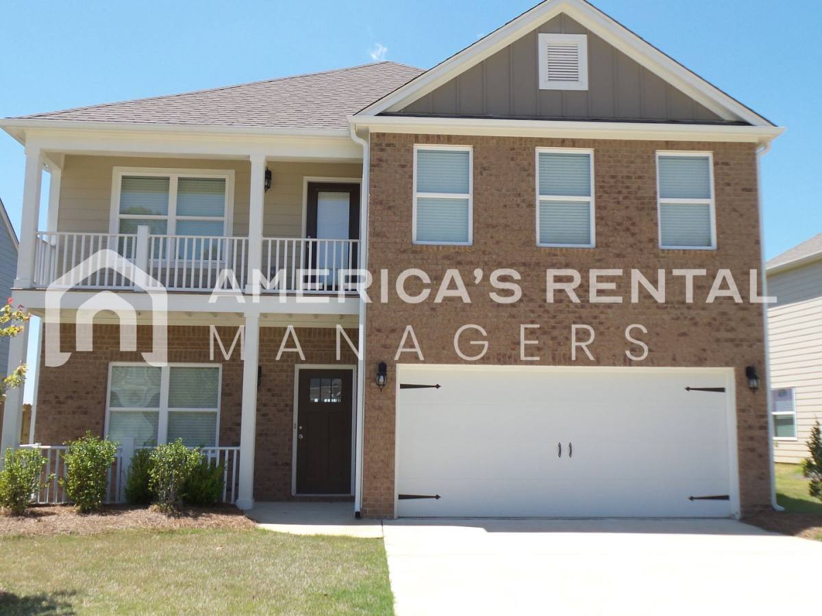 House for rent at 1111 Pine Valley Dr, Calera, AL 35040