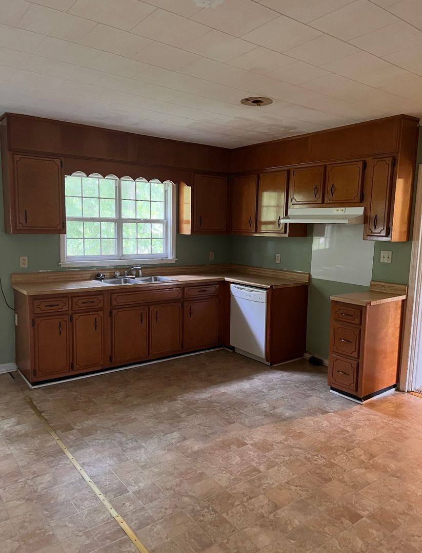 House for rent at 476 Whatley Farm Rd, McRae Helena, GA 31055