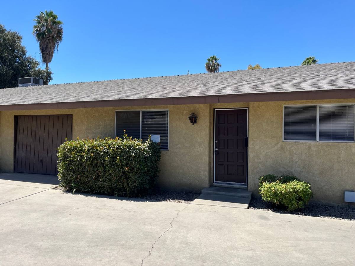 Apartment for rent at 3513-3519 Colonial Dr, Visalia, CA 93277