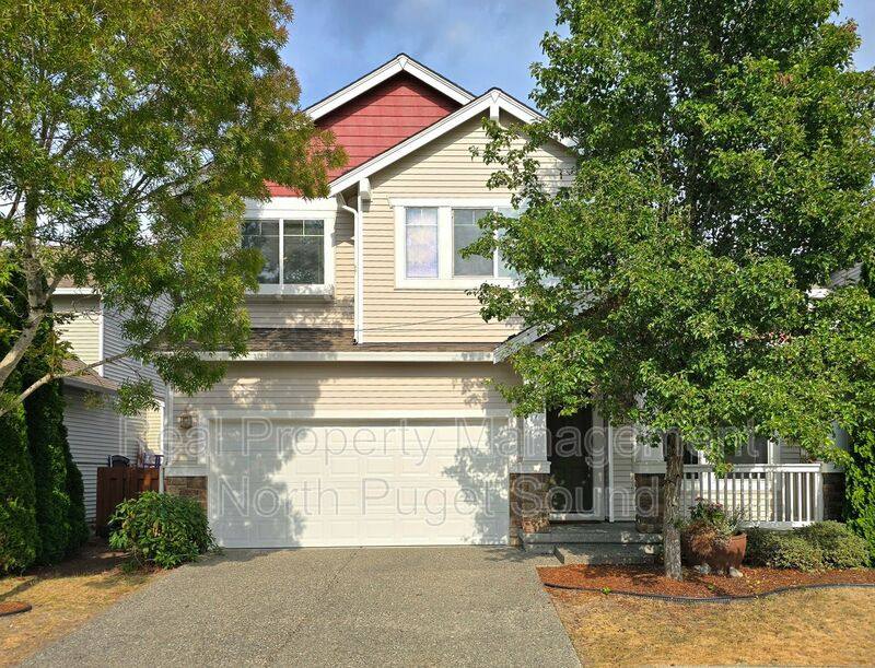 House for rent at 2203 84th Ave NE, Lake Stevens, WA 98258
