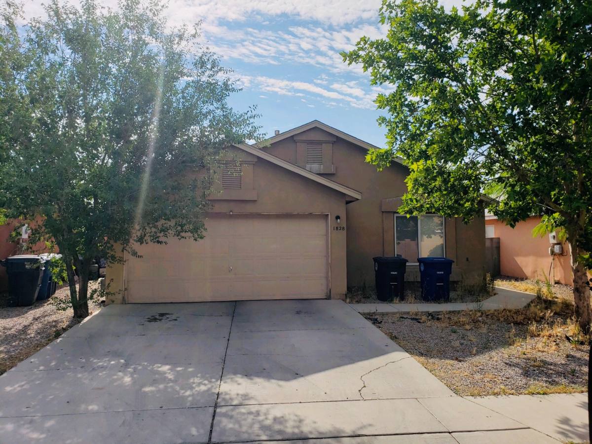 House for rent at 1828 Desert Breeze SW, Albuquerque, NM 87121
