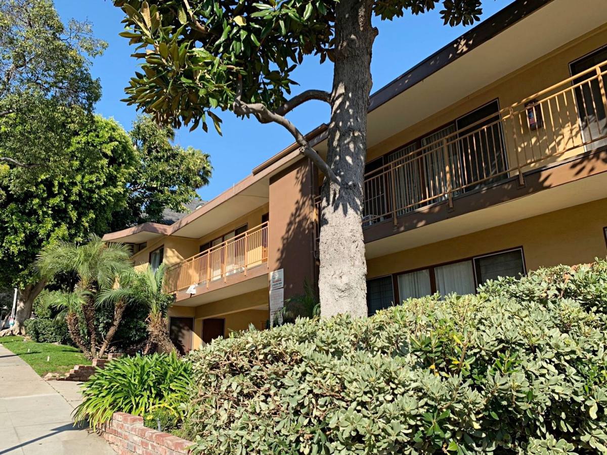 Apartment for rent at 1326 N Flores St, West Hollywood, CA 90069