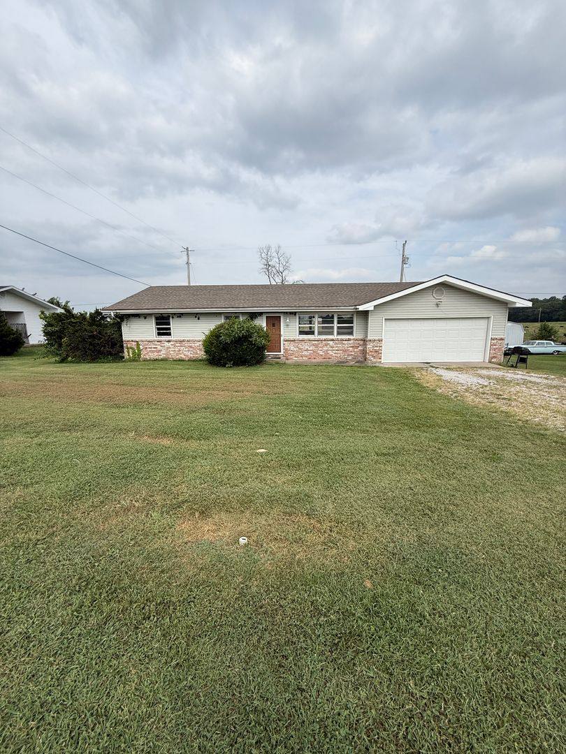 House for rent at 3250 N State Highway Ab, Springfield, MO 65807