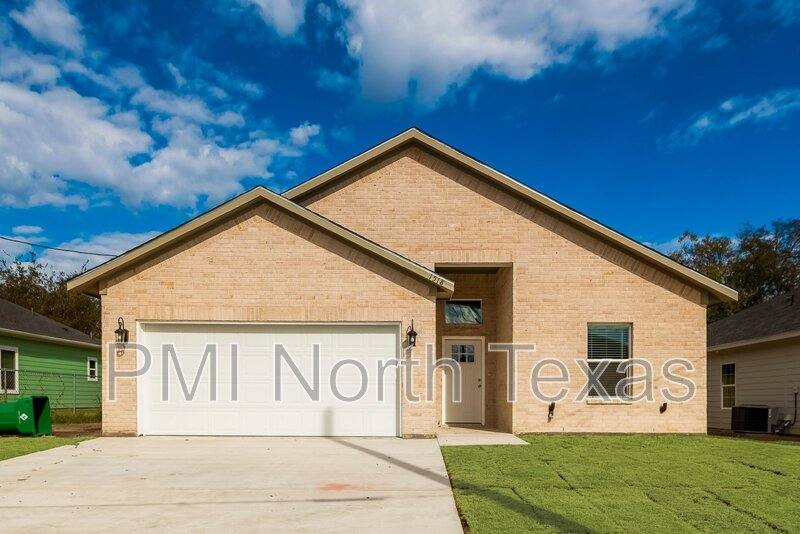 House for rent at 1518 Walworth St, Greenville, TX 75401