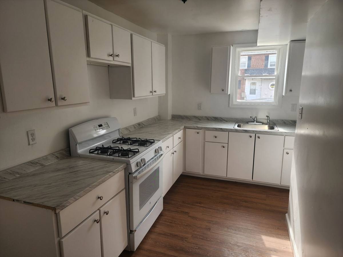 Townhouse for rent at 4 S Cannon Dr, Wilmington, DE 19809