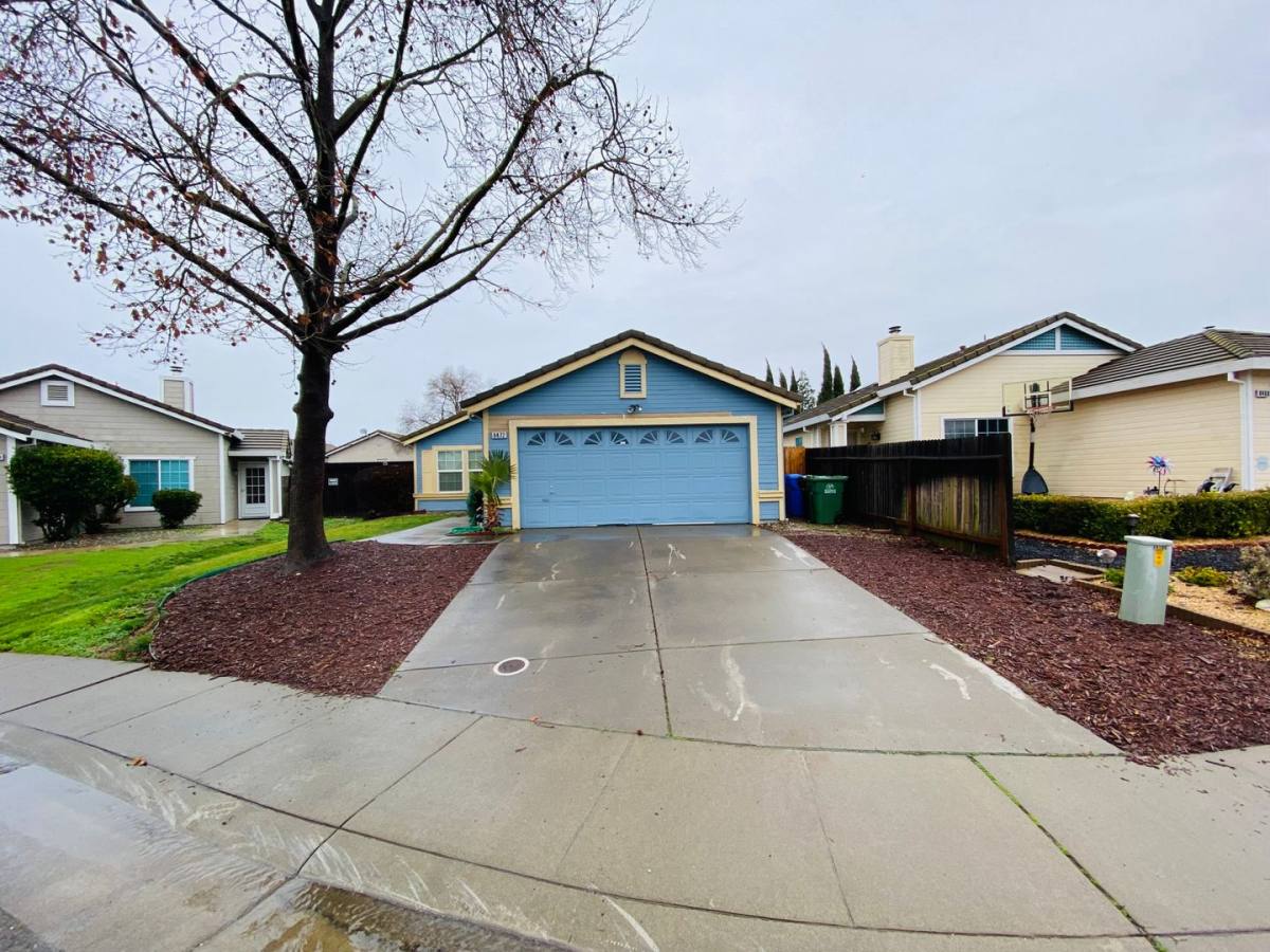 House for rent at 8472 Banyon Tree Court, Elk Grove, CA 95624