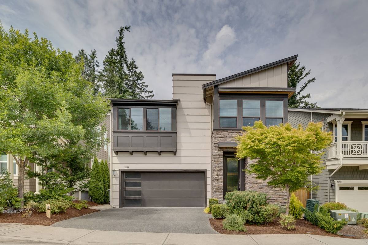 House for rent at 24198 NE 15th Way, Sammamish, WA 98074