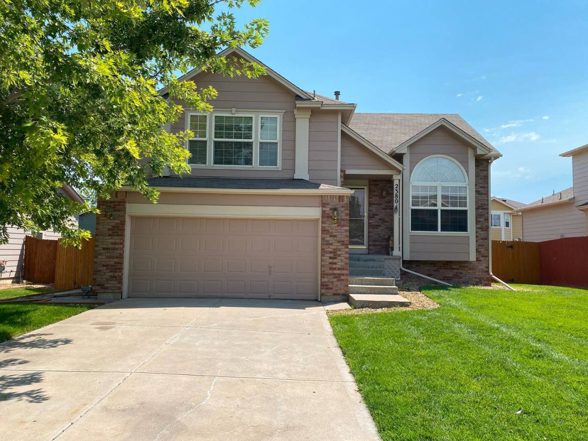 House for rent at 2380 S Gibraltar Way, Aurora, CO 80013