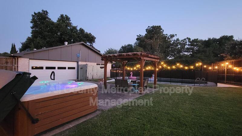 House for rent at 3127 Falkland Rd, Carrollton, TX 75007