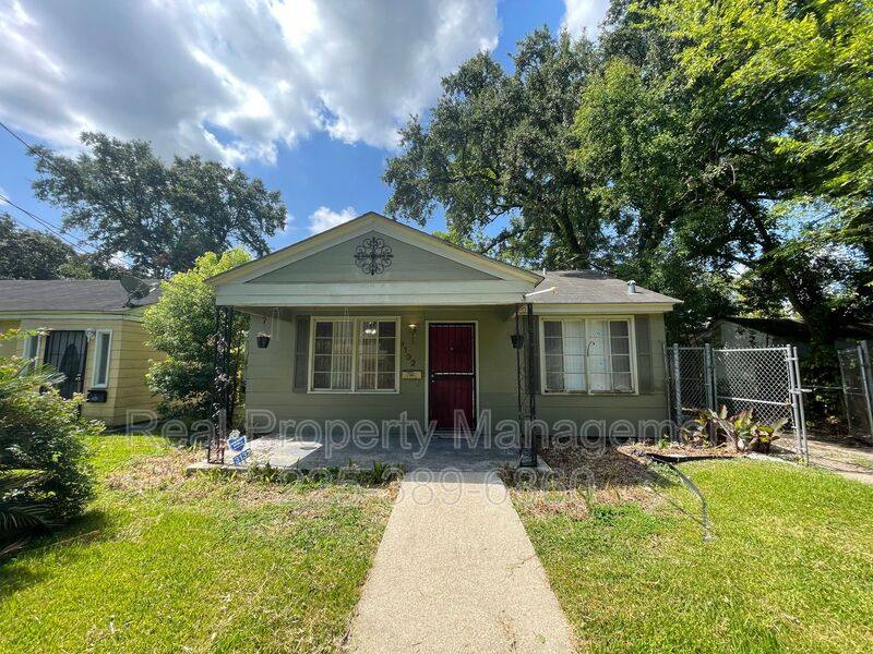 House for rent at 3132 Byron Ave, Baton Rouge, LA 70805