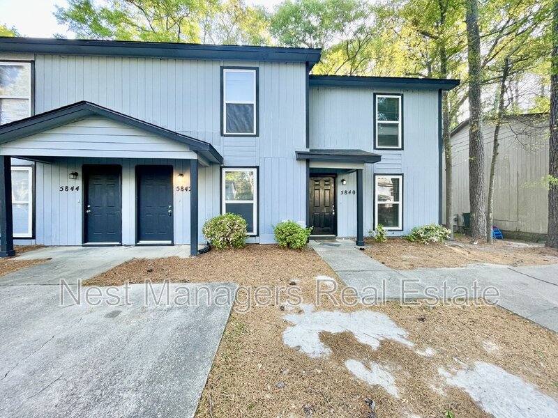 Townhouse for rent at 5842 Aftonshire Dr, Fayetteville, NC 28304