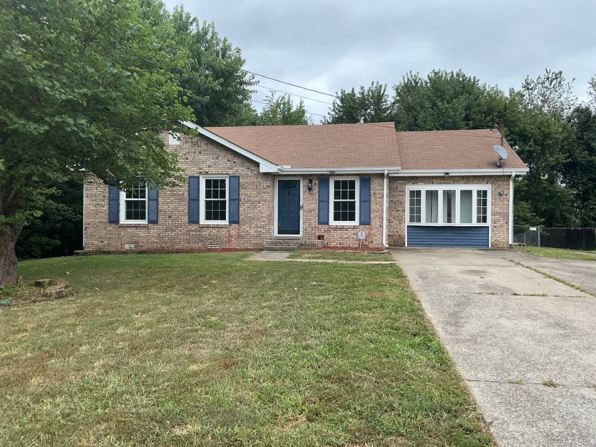 House for rent at 1323 Wennona Dr, Clarksville, TN 37040