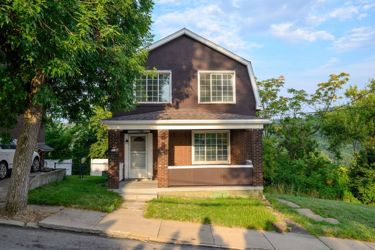 House for rent at 732 Grandview Ave, East Pittsburgh, PA 15112