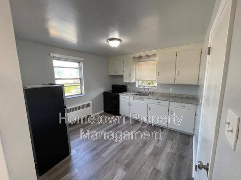 House for rent at 127 S 28th St, Harrisburg, PA 17103