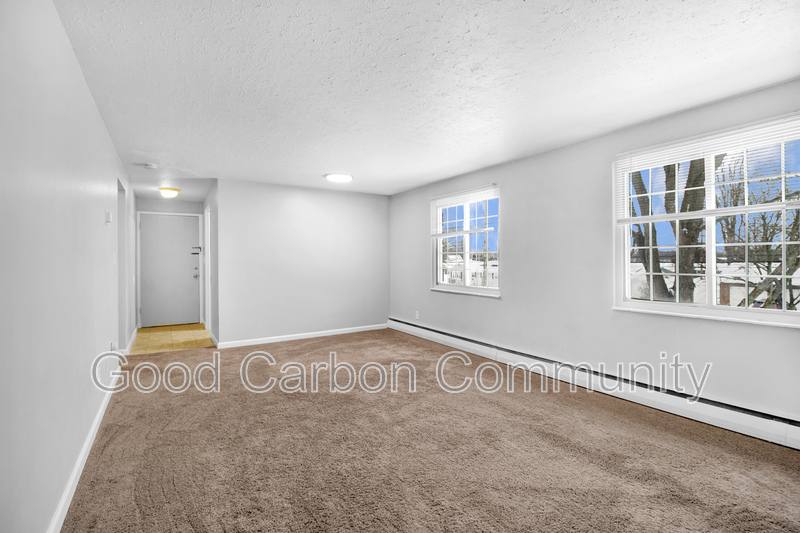 Apartment for rent at 309 Beattie Ave #2, Lockport, NY 14094
