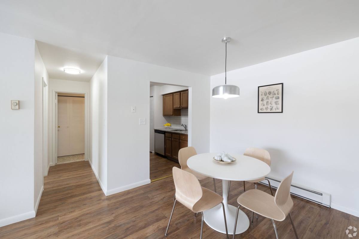 Apartment for rent at 587 Broadway, Albany, NY 12204