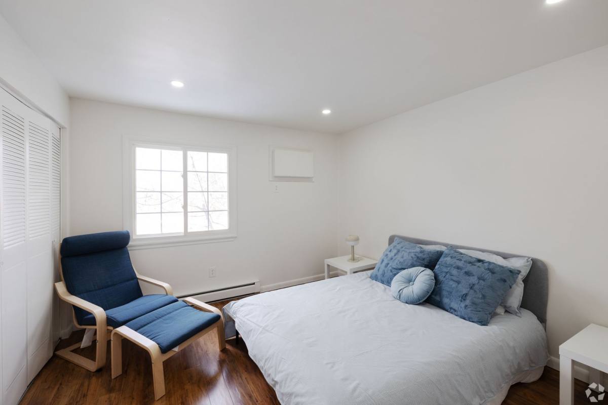 Apartment for rent at 587 Broadway, Albany, NY 12204