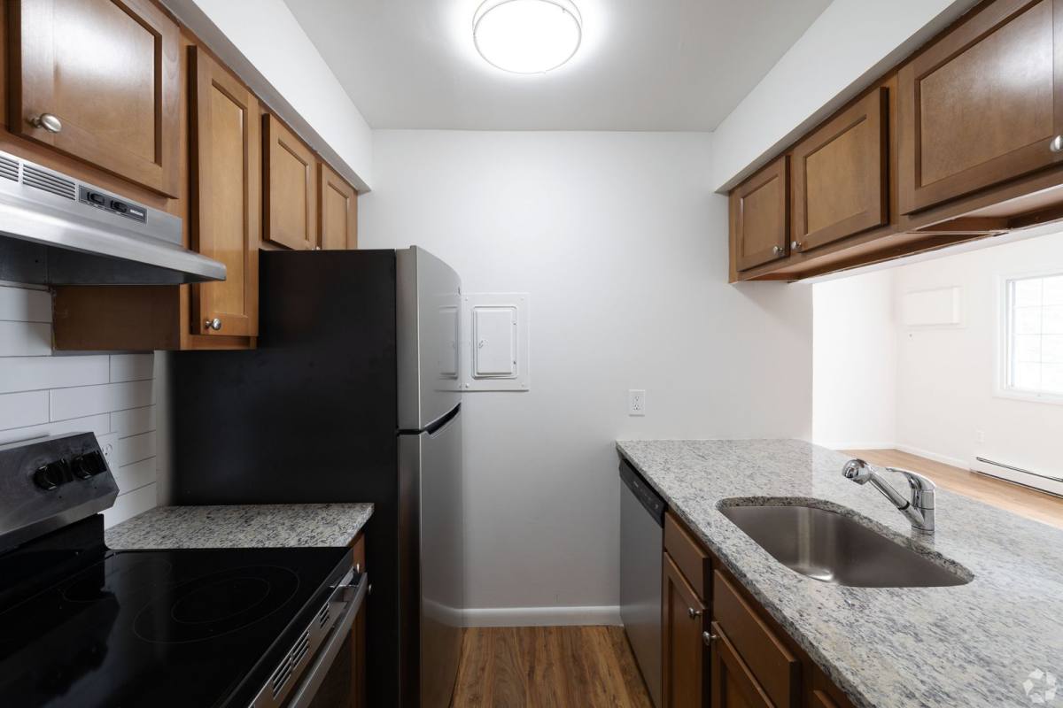 Apartment for rent at 587 Broadway, Albany, NY 12204