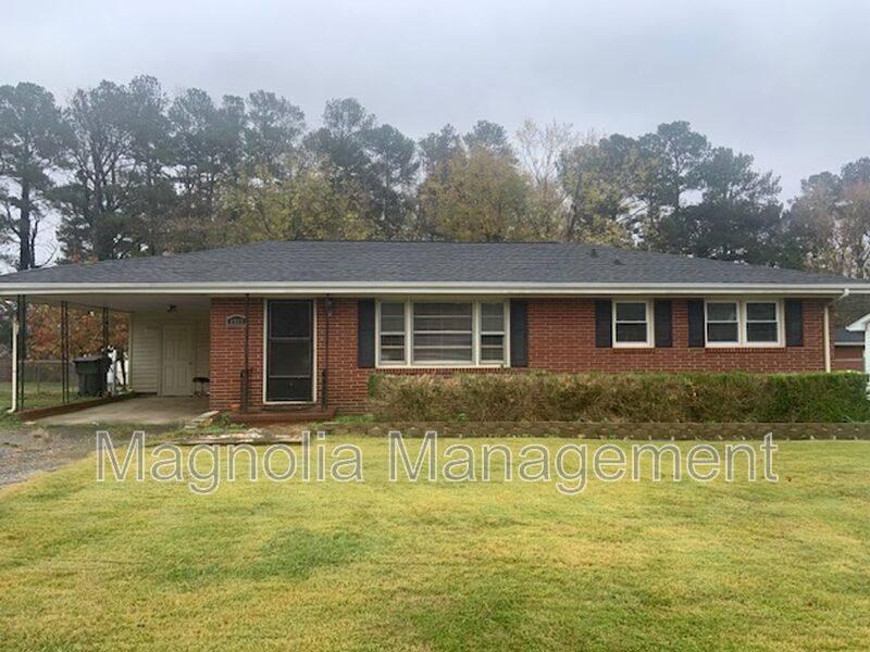 House for rent at 1527 Graham Ave, Henderson, NC 27536