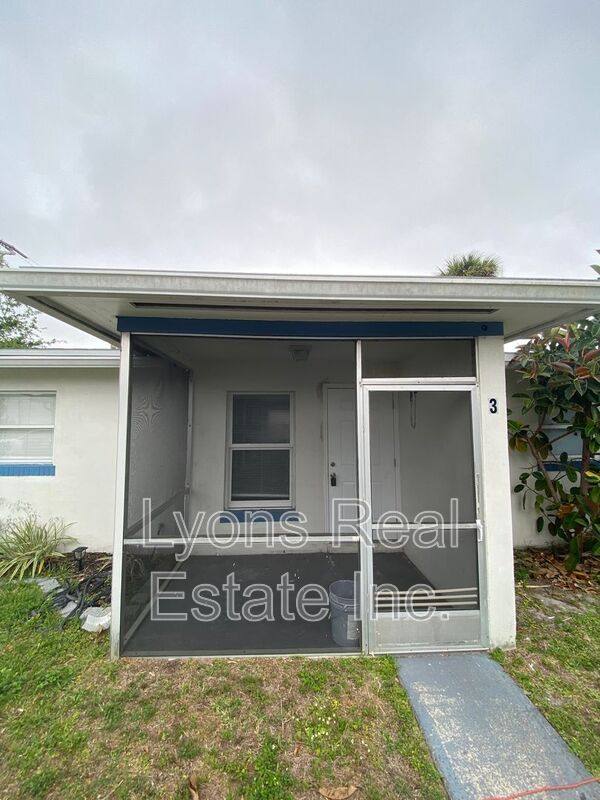 Apartment for rent at 40 Willis Rd #3, North Fort Myers, FL 33917