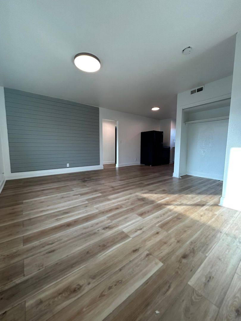 Apartment for rent at 201 - 207 Parkview Blvd, Waterloo, IA 50702