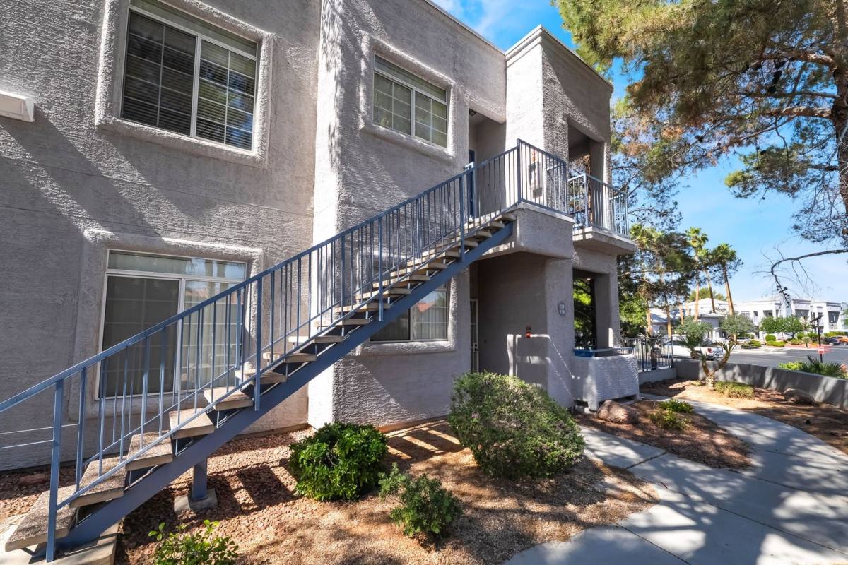Condo for rent at 2201 Ramsgate Dr, Henderson, NV 89074