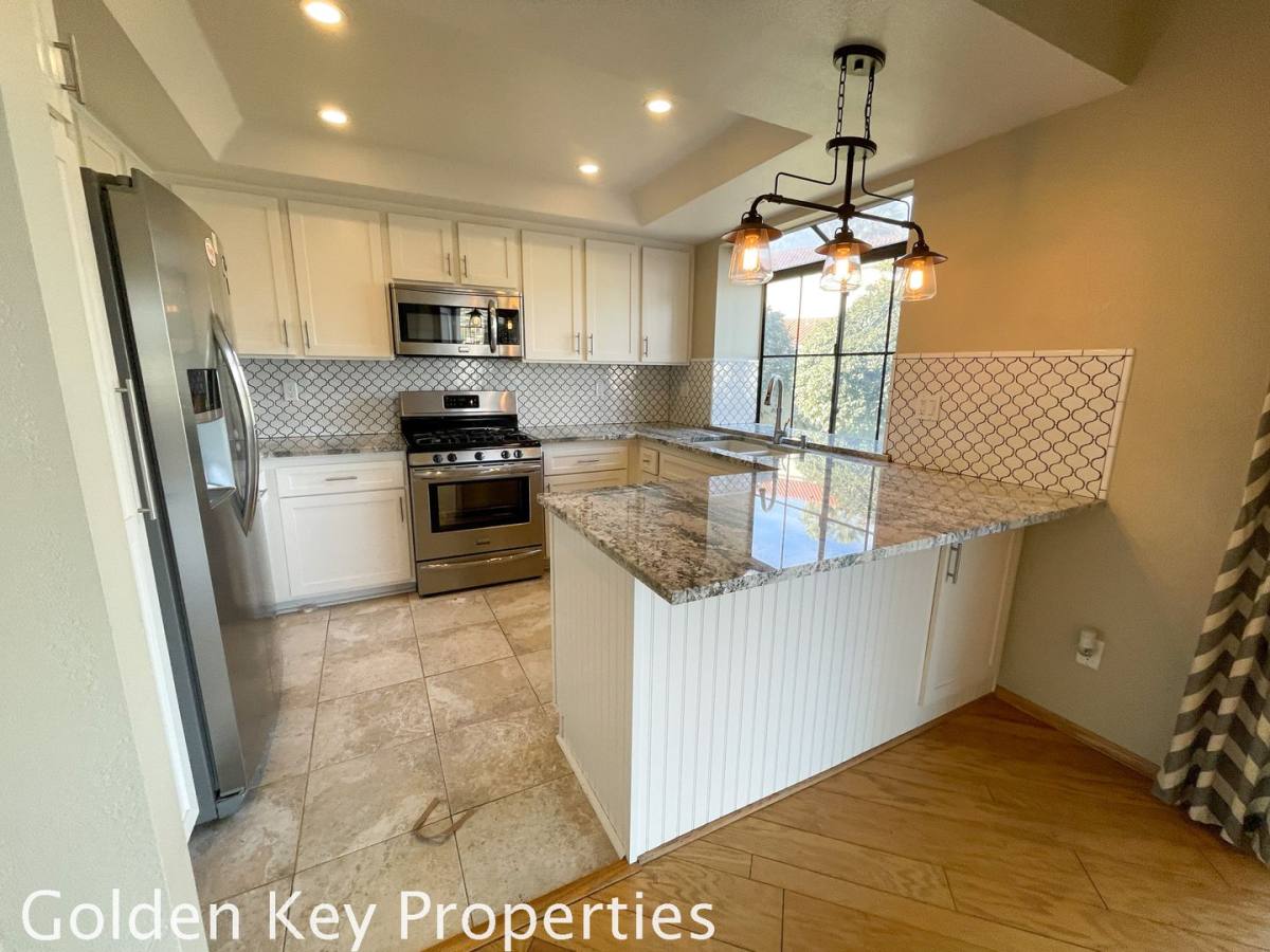 Condo for rent at 6918 Sandpiper Place, Carlsbad, CA 92009
