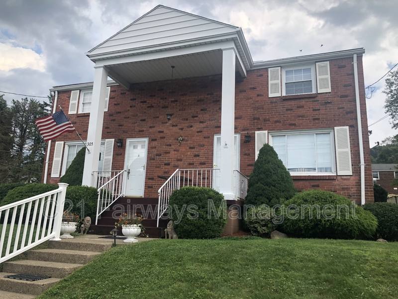 Apartment for rent at 305 E Edgewood Ave #1, Trafford, PA 15085