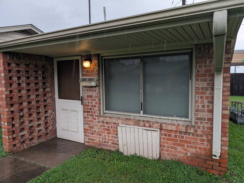Apartment for rent at 8020 E 2nd St #C, Tulsa, OK 74112
