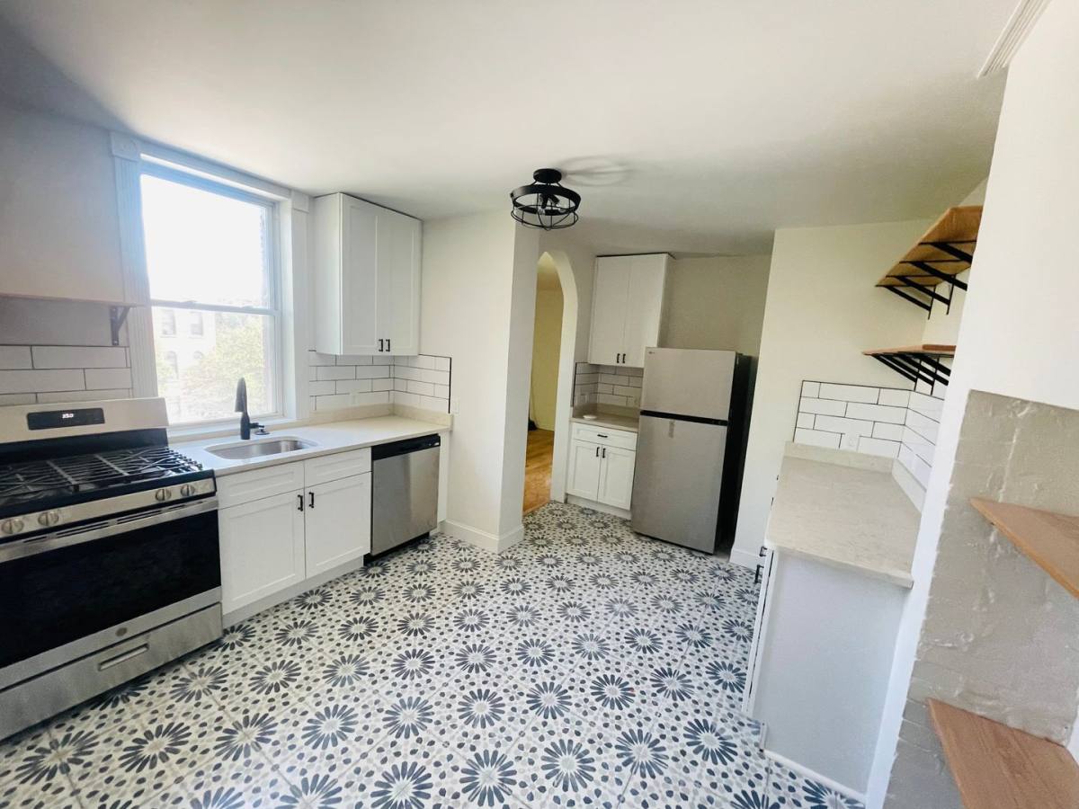 Apartment for rent at 359 Hamilton St, Albany, NY 12210