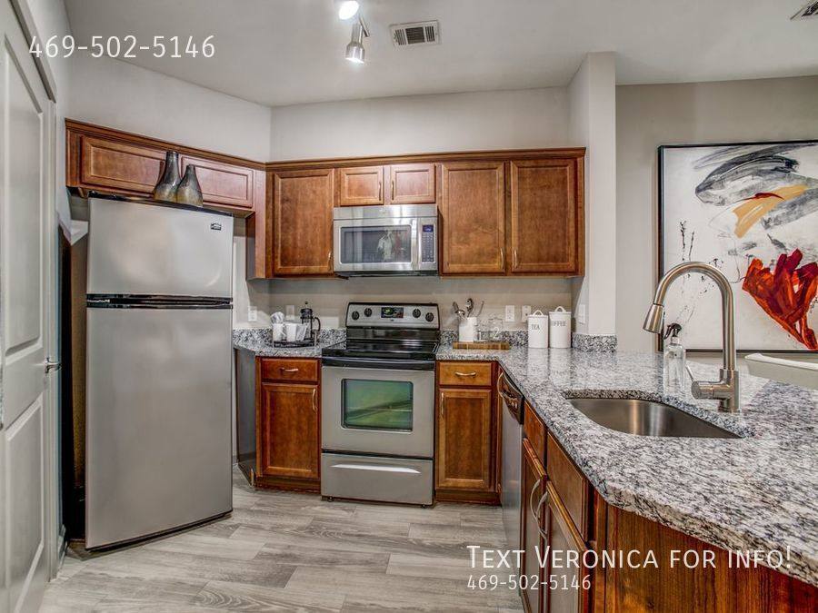 Apartment for rent at 2301 Performance Dr, Richardson, TX 75082