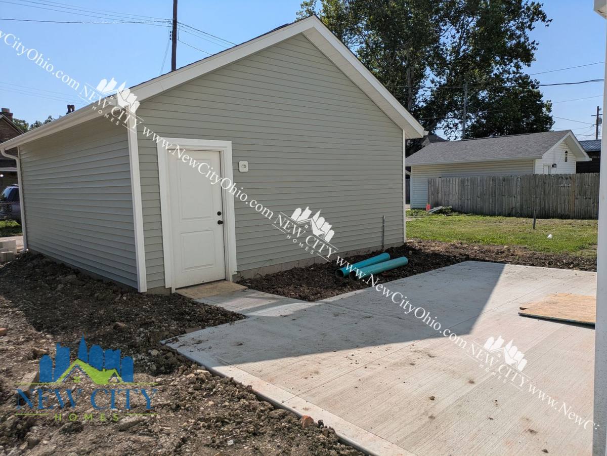 House for rent at 166 Wisconsin Ave, Columbus, OH 43222