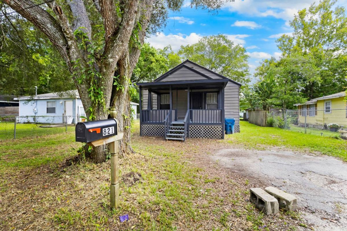 House for rent at 821 Leonard St, Brooksville, FL 34601