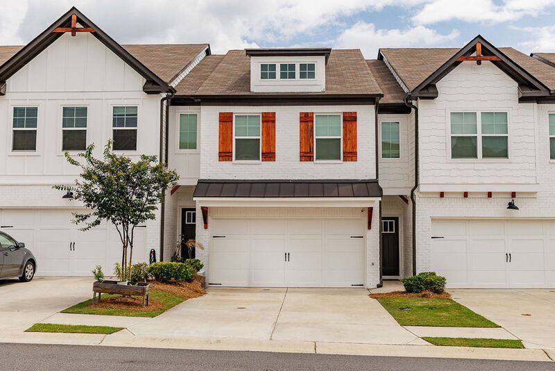 Townhouse for rent at 38 Auburn Woods Dr, Auburn, GA 30011