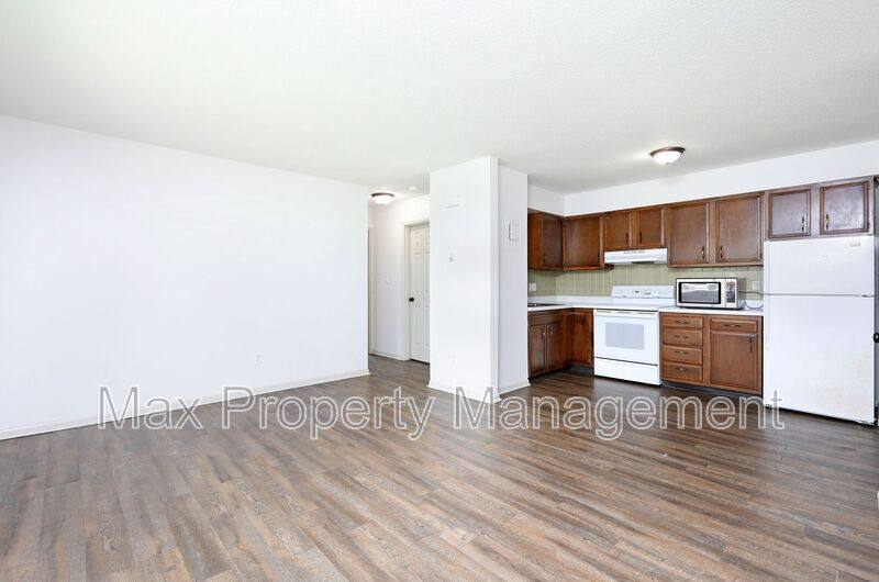Apartment for rent at 500 Laurel St #4, Waukee, IA 50263