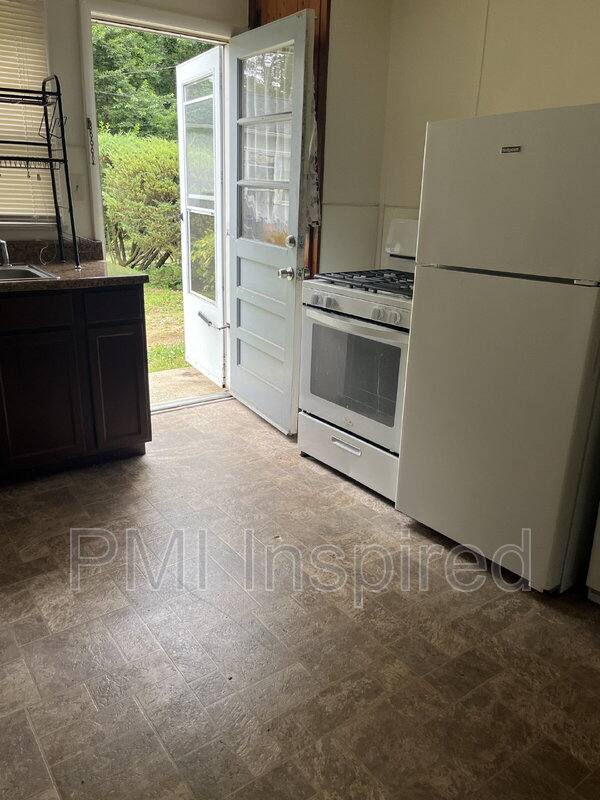 Apartment for rent at 24-26 Cedar St, New Egypt, NJ 08533