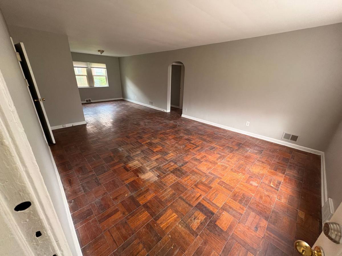 Apartment for rent at 73 N Hampton Rd, Columbus, OH 43213