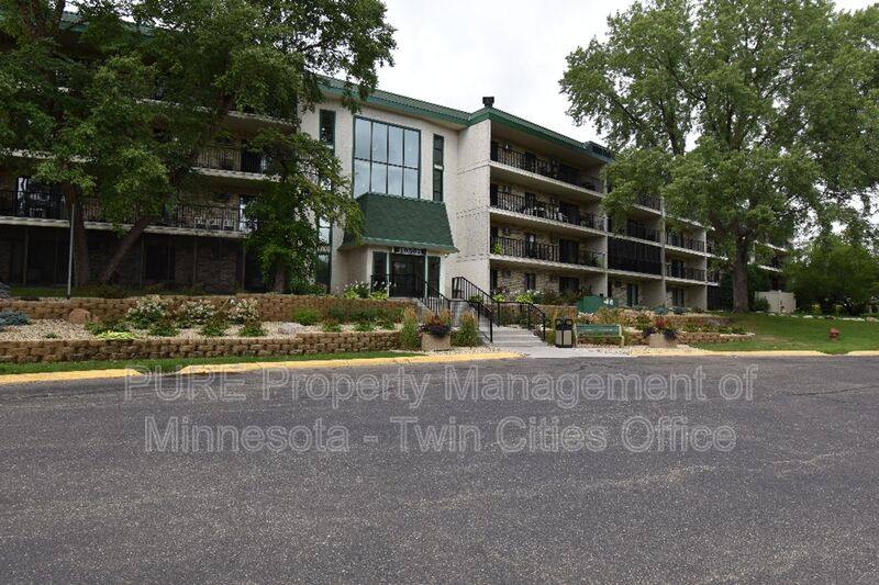 Condo for rent at 10501 Cedar Lake Rd #512, Hopkins, MN 55305
