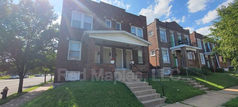 Apartment for rent at 3741 Bamberger Ave #3741B, Saint Louis, MO 63116