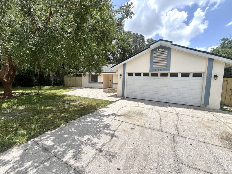 House for rent at 2006 Deanna Dr, Apopka, FL 32703