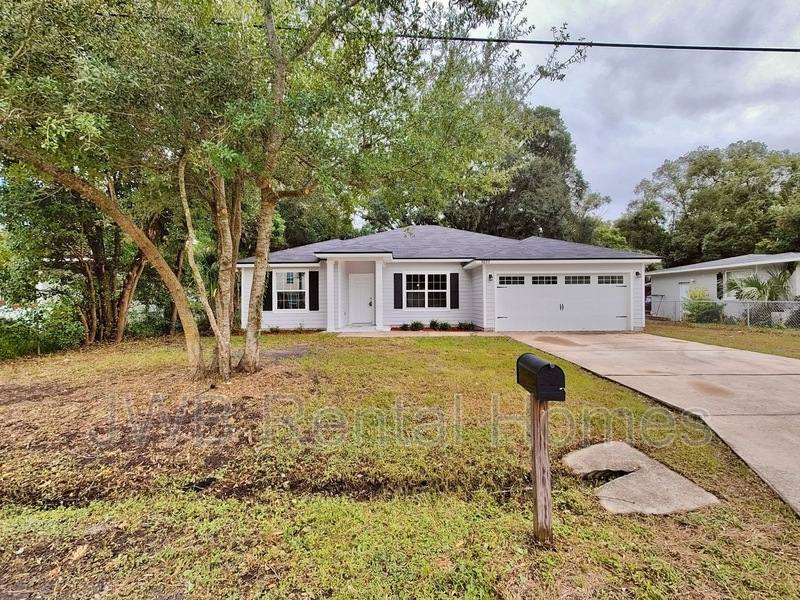 House for rent at 8231 Hewitt St, Jacksonville, FL 32244