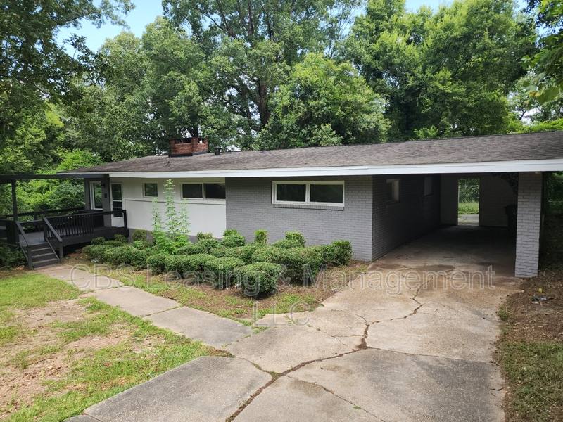 House for rent at 4001 Calhoun Dr, Columbus, GA 31903