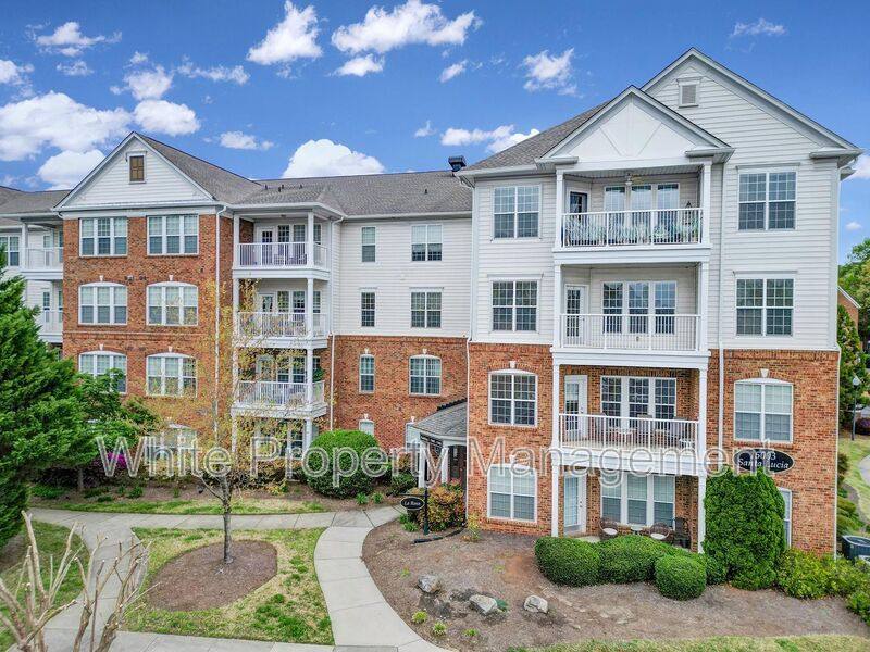 Condo for rent at 15011 Santa Lucia Dr, Charlotte, NC 28277