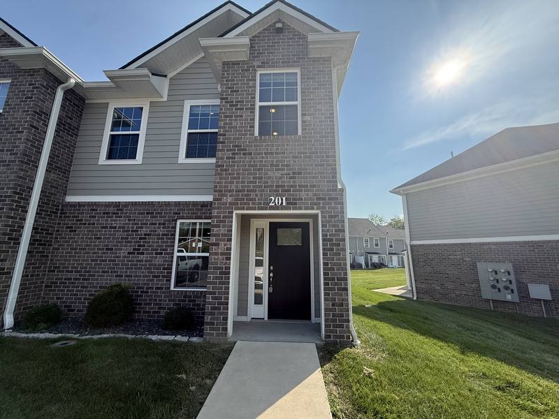 Apartment for rent at 201 Terrace Dr, North Vernon, IN 47265