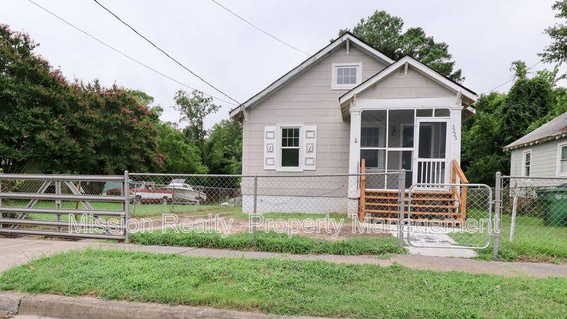 House for rent at 3225 Detroit Ave, Richmond, VA 23222