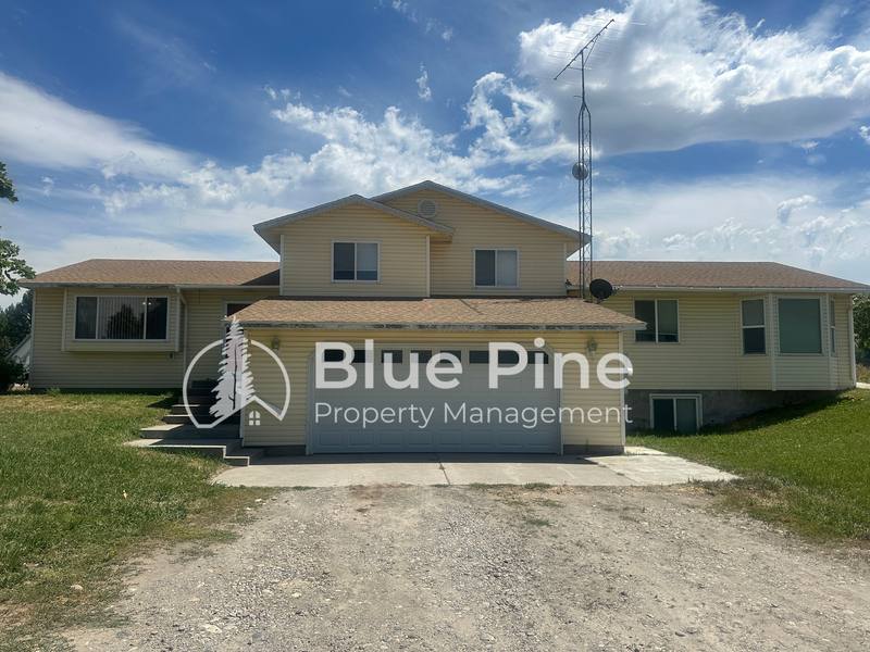 House for rent at 1077 E 1300 N, Shelley, ID 83274