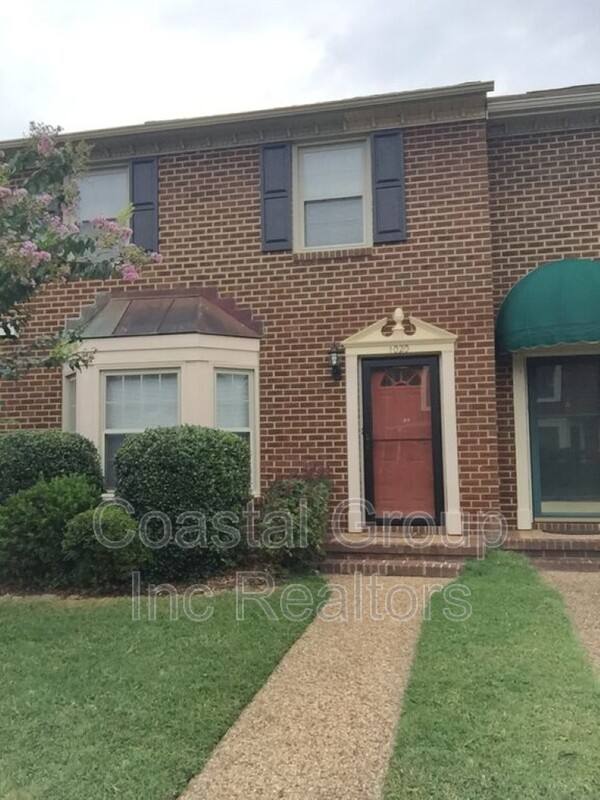 Townhouse for rent at 1020 Colonial Meadows Way, Virginia Beach, VA 23454